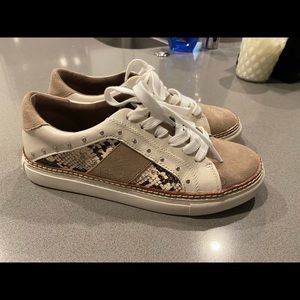Crown vintage sneakers